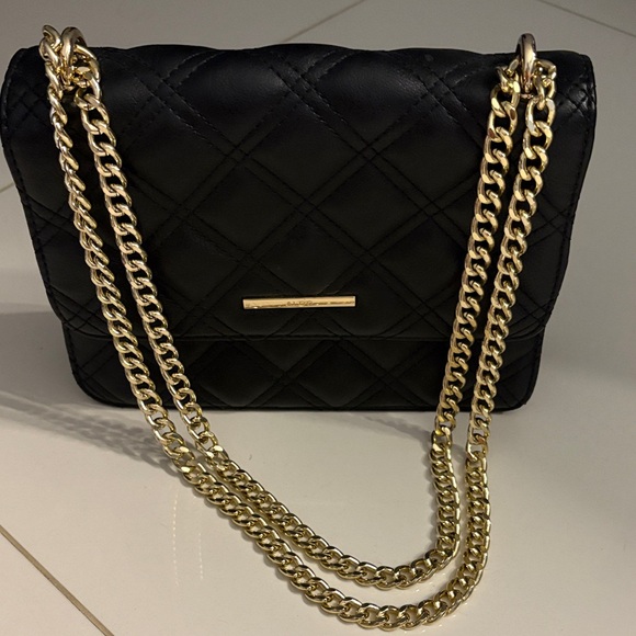 Aldo Black Quilted Crossbody Bag with Gold Chain - Picture 3 of 8